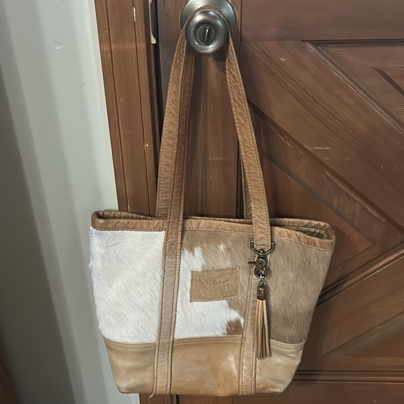 Canoe handmade, genuine leather cowhide - Bucket Bag